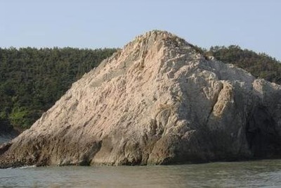 진도 동거차도 유문암질 단괴(국가 천연기념물)